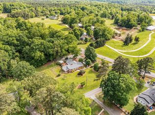 14 Dogwood Acres Dr, Chapel Hill, NC 27516