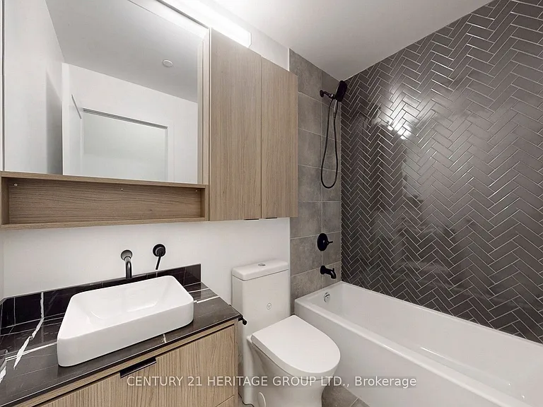 8888 Yonge St #103-L/W — Photo 27