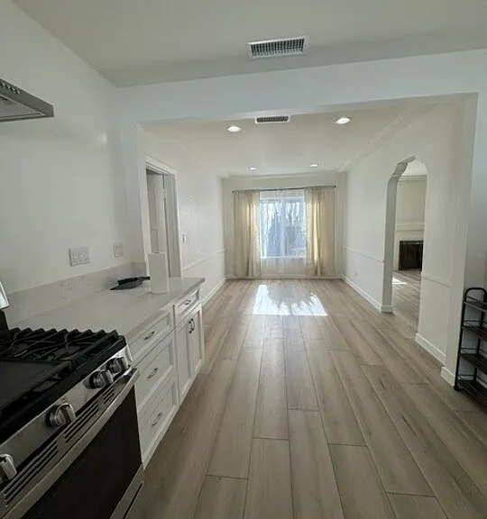 3720 Santa Ana St — Photo 4