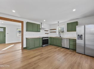 2737 Washington Pike, Knoxville, TN 37917