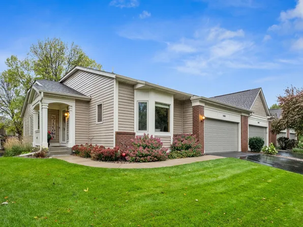 1461 Summit Shores Dr, Burnsville, MN 55306