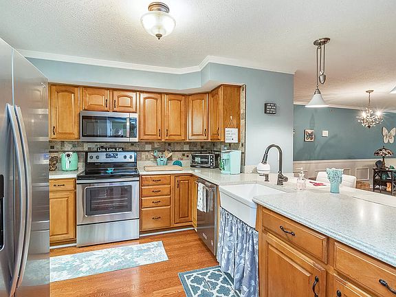 2nd image of 1800 Ashley Ct APT 102