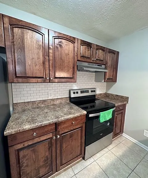 667 Bartons Landing Pl #1 — Photo 4