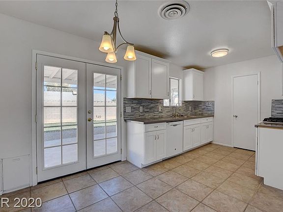 4th image of 1403 Marita Dr