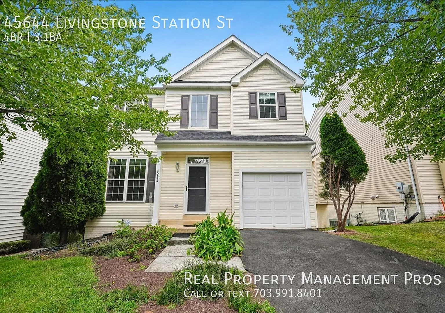 Single Family Home nestled in the serene enclave of Peace Plantation — Photo 1