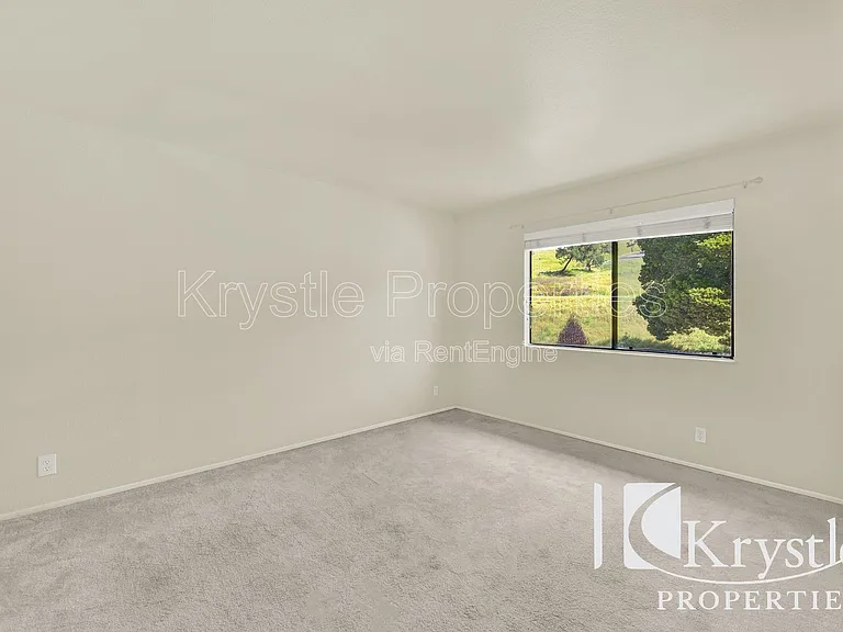 900 Cambridge Dr #176 — Photo 13