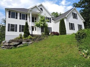 266 Cliffside Ave, Trucksville, PA 18708