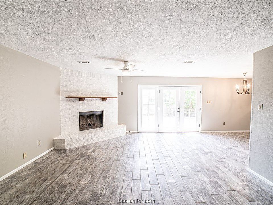 1st image of 28 Sara Ln