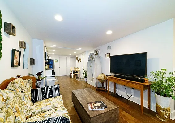 Rented by J R Daly & Sons | media 14