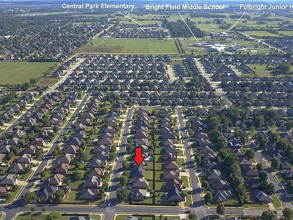 3rd image of 4004 SW Banbury Dr