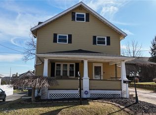 910 Temple Ave, New Castle, PA 16101
