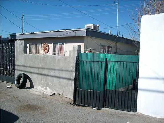 5th image of 3010 E San Antonio Ave