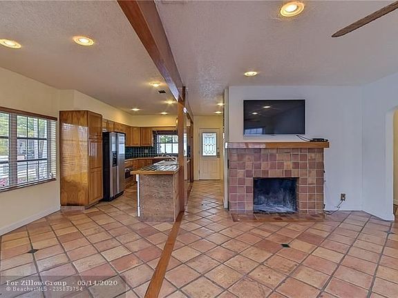 5th image of 1208 NE 16th Ave