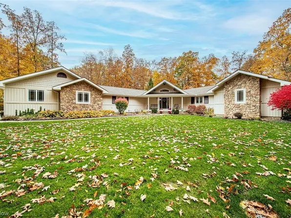 12151 Girdled Rd, Concord Township, OH 44077