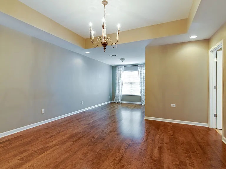 7802 Kemberton Dr W — Photo 10