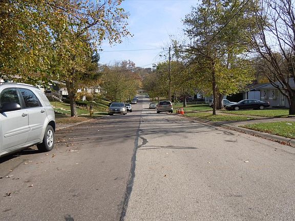 4th image of 1747 Monterey Ct