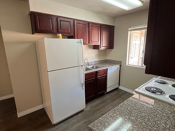 3rd image of 5098 River Glen Dr Unit 206