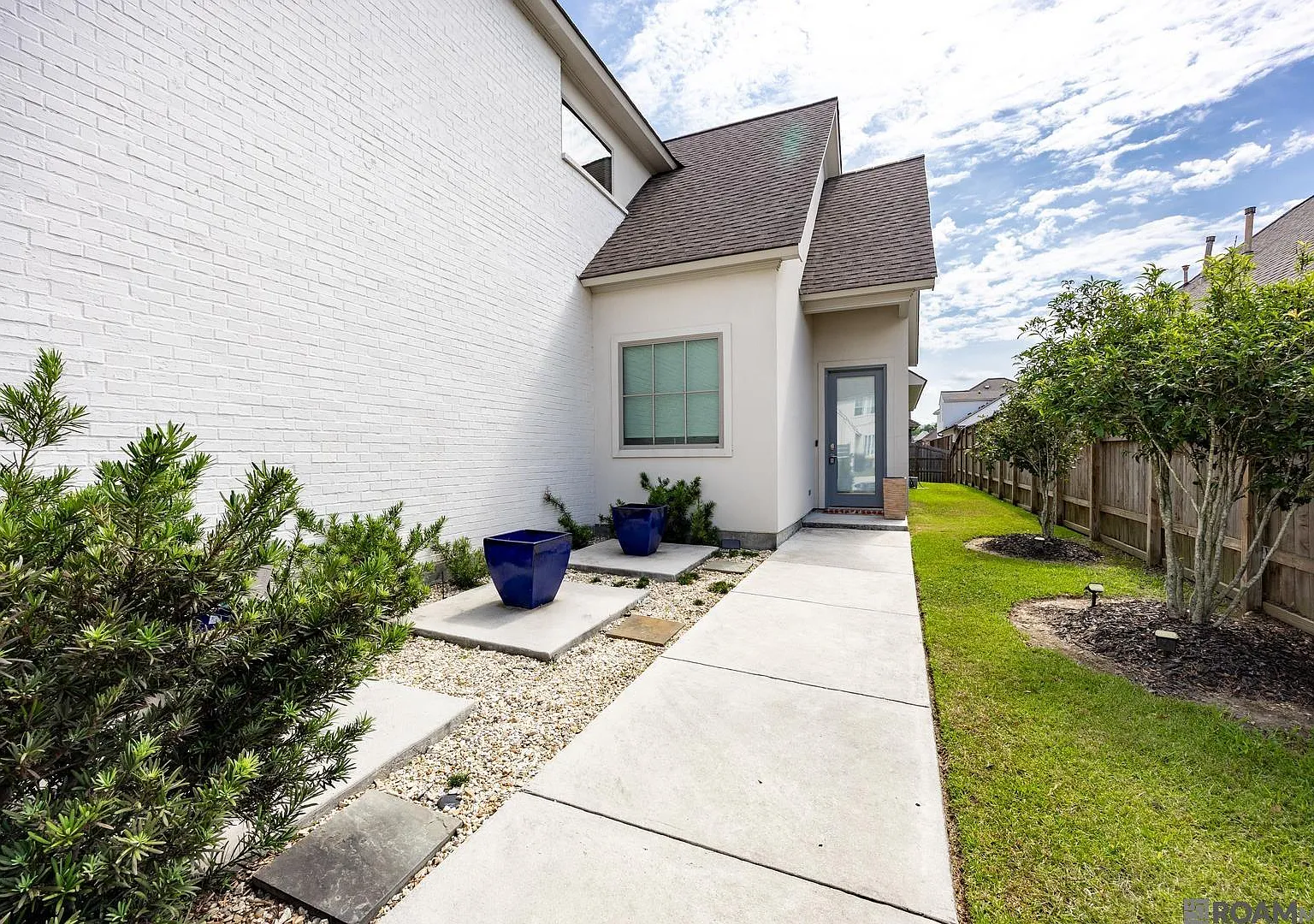 4 bed, 2717 sqft, $3,650 — Photo 3
