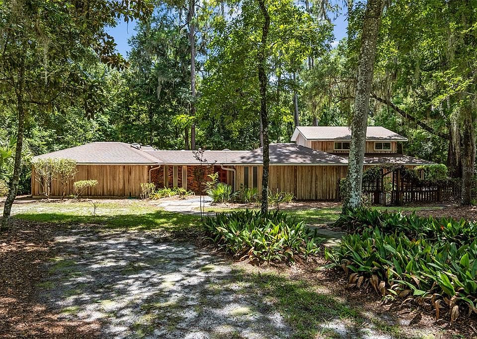 1st image of 2031 NW 15TH AVENUE
