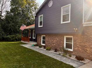 W188N9685 Orchard Dr, Germantown, WI 53022