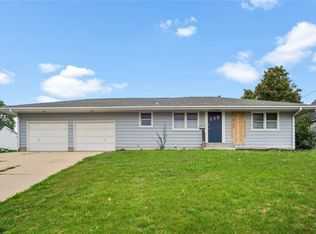 1247 32nd St NE, Cedar Rapids, IA 52402