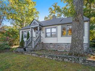 39 Lakeview Dr NE, Atlanta, GA 30317