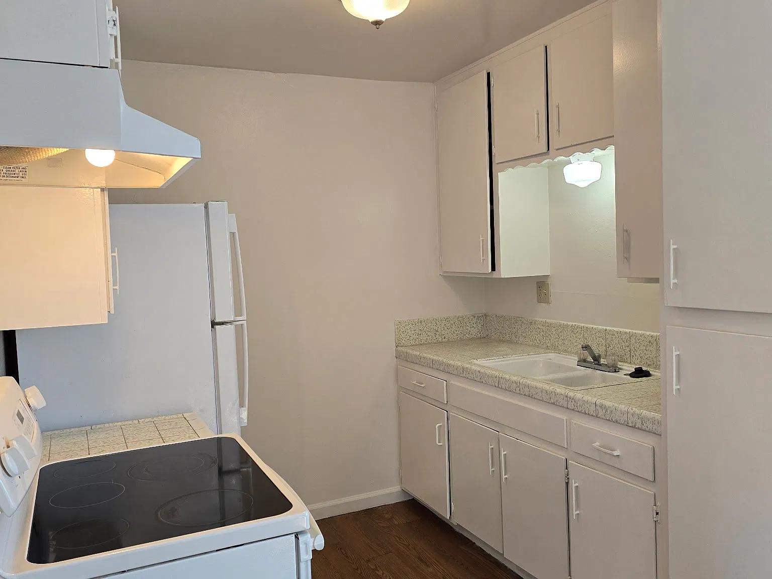 1 bed, $1,595 — Photo 1