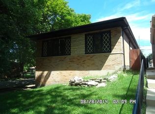 9101 S Crandon Ave, Chicago, IL 60617