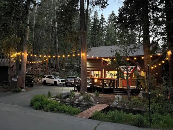 15805 Conifer Dr, Truckee, CA 96161