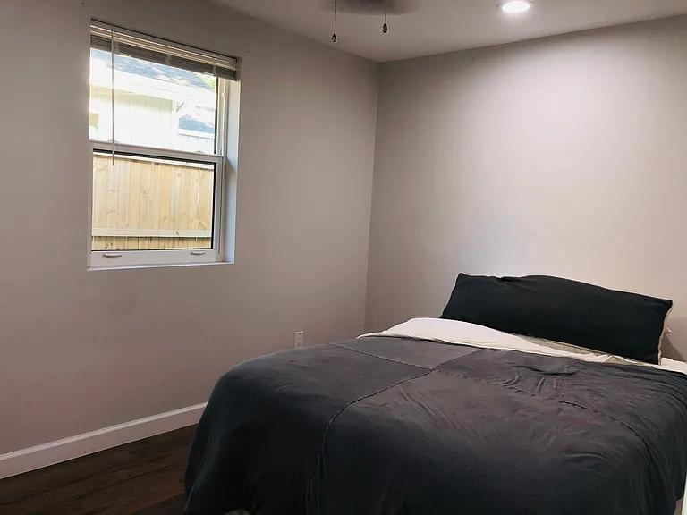 408 Holt Ave #B — Photo 10