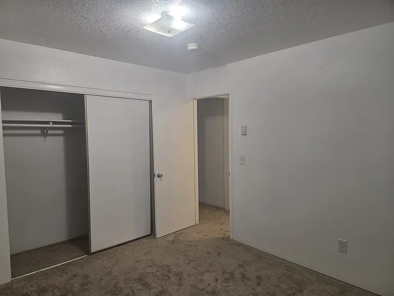 6170 SW Valley Cir — Photo 6