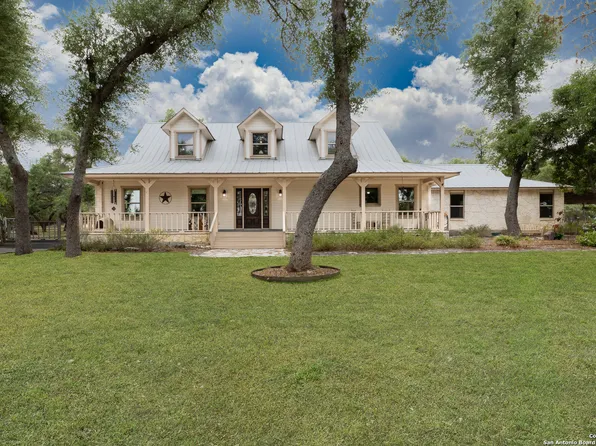 832 Demi John Bend, Canyon Lake, TX 78133