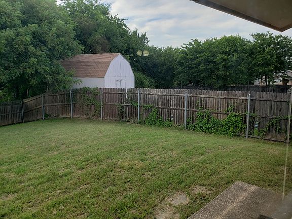 3rd image of 9952 Runnymeade Pl