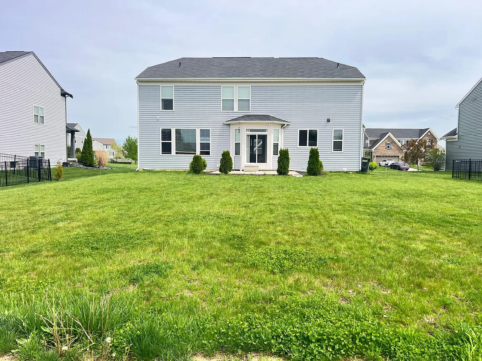 2418 Silver Rose Dr — Photo 2