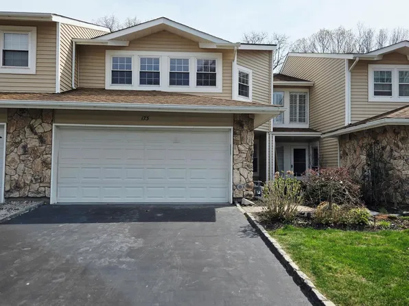 173 Colony Drive, Holbrook, NY 11741