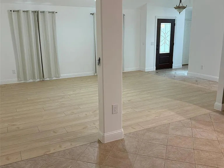 3207 E Heatherock Cir — Photo 5