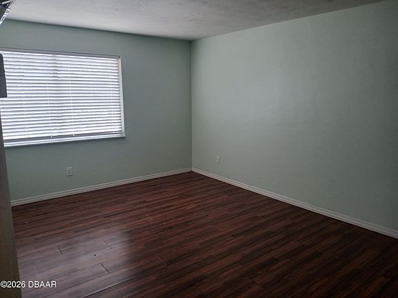 5th image of 2002 S Palmetto Ave APT B