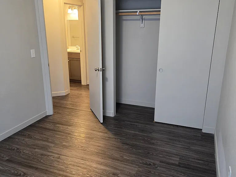 213 Merrick Ave — Photo 12