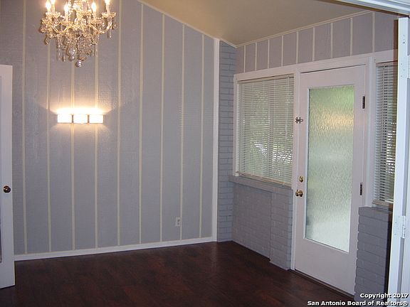 3rd image of 3711 Twisted Oaks Dr