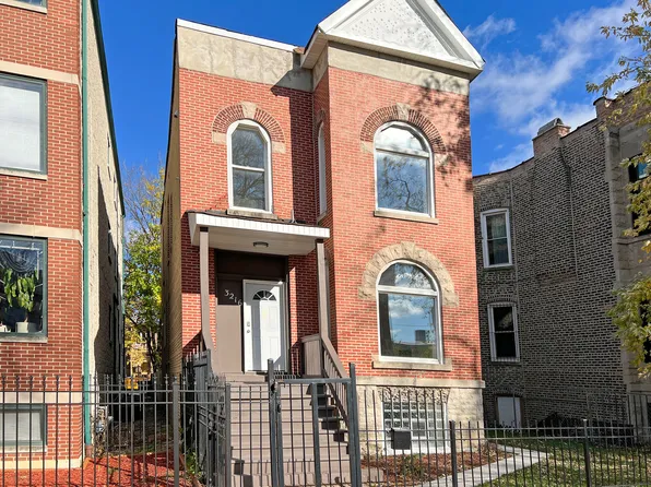 3216 W Walnut St, Chicago, IL 60624