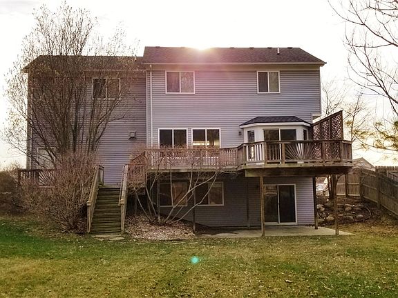 3rd image of 8247 Loon Ln