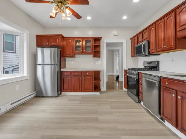 14 S Munroe Ter Floor 2, Dorchester, MA 02122