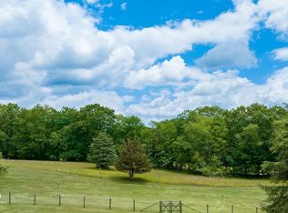 199 Dedham St, Dover, MA 02030