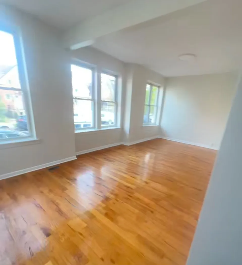 2 bed, 1100 sqft, $1,750 — Photo 4