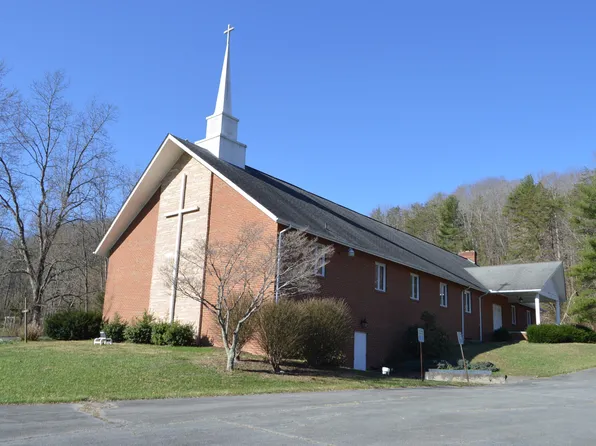 107 Mount Pleasant Dr, Covington, VA 24426