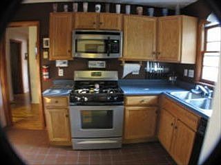 3rd image of 2626 Buehler Ave