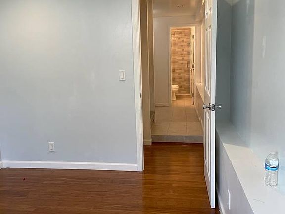 3rd image of 383 Woodrow St