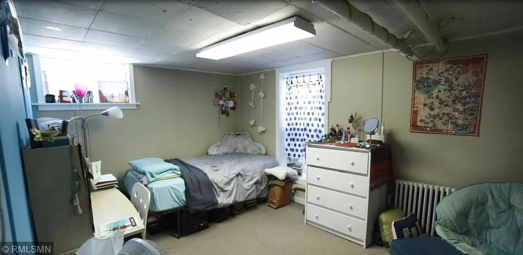 8 bed, $4,200 — Photo 2