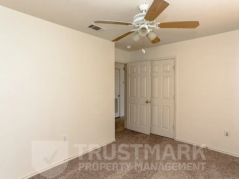 700 S Amy Ln #103 — Photo 4