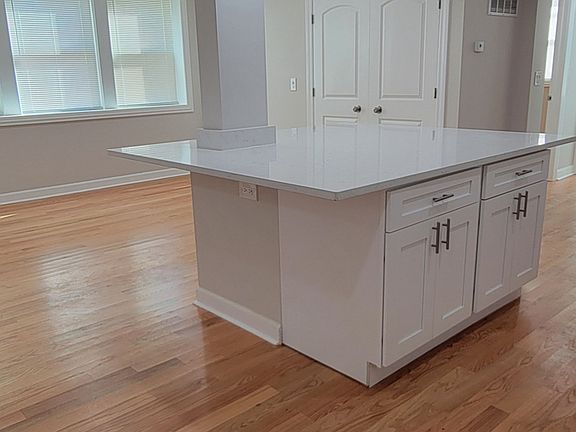 5th image of 2836 W Arthur Ave #Ge